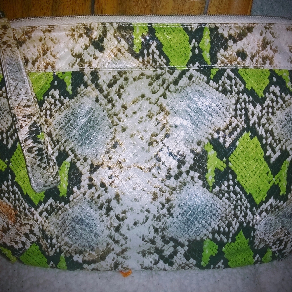 Elizabeth Arden Lime Green & Brown Cosmetic Bag